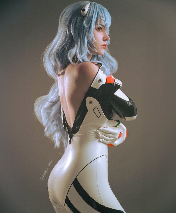 I found this on the internet. She is so beautiful 